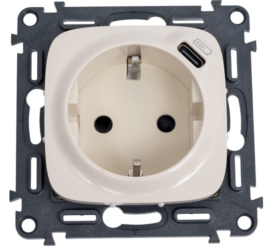 Розетка комбинированная Legrand Valena ALLURE 2К+З, 16А, ~250В, со встроенным зарядным устройством, USB C 15А 5В, с лицевой панелью, слоновая кость 753006 1
