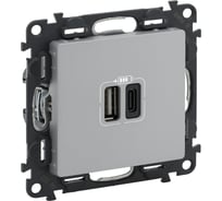 Зарядное устройство Legrand Valena LIFE с двумя USB-разьемами тип A, тип С, 240В/5В 3000мА, с лицевой панелью, цвет алюминий 753306