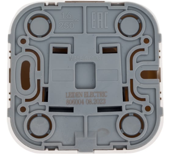 Розетка LEIDEN ELECTRIC 1-ая (открытая, с/з) белая, Bailly, 806004