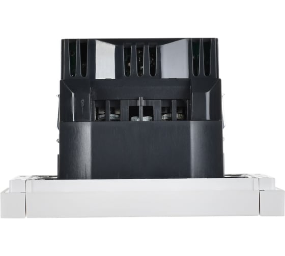 Розетка IEK FORTEPIANO з/к/ш в/к 16А USB A+A 3,1А FP245 белый FP-R14-16-U21-D31-K01