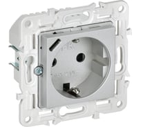Розетка IEK SKANDY с з/к/ш 16А с USB C 18Вт SK-R17S серебристый SK-R14-16-U14-018-K23