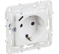 Розетка IEK SKANDY с з/к/ш 16А с USB C 18Вт SK-R17W арктически белый SK-R14-16-U14-018-K01