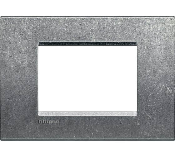 Рамка прямоугольная Bticino Livinglight 3 модуля, цвет Исконный LNA4803NA