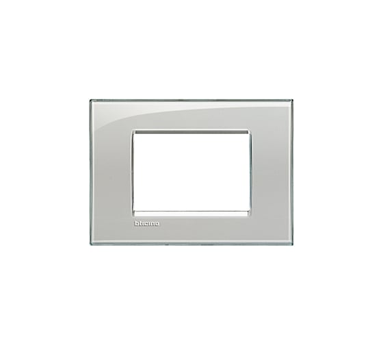 Рамка прямоугольная Bticino Livinglight 3 модуля, цвет Серое небо LNA4803KG 1
