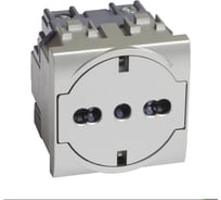 Розетка Bticino LIVINGLIGHT 2К+З 16А 250В, немецкого/итальянского стандартов,с плоской лицевой панелью. Цвет Алюминий NT4140/16F