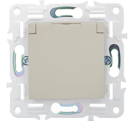 Розетка IEK SKANDY SK-R11B заземляющий контакт, шторки, крышка, 16А, IP44, бежевый SK-R16-16-44-K10