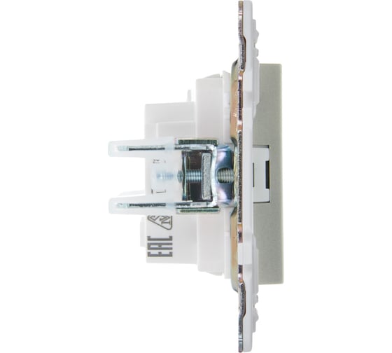 Розетка IEK SKANDY SK-R01Sh без заземляющего контакта, с защитными шторками, 10А, шампань SK-R13-10-K37