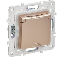 Розетка IEK SKANDY SK-R11Sa заземляющий контакт, шторки, крышка, 16А, IP44, песочный SK-R16-16-44-K98