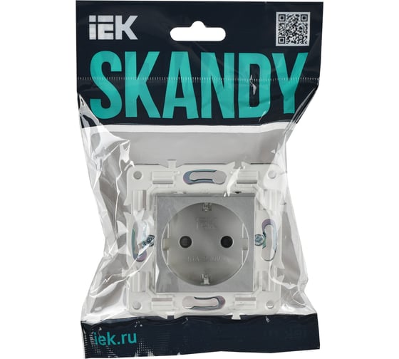 Розетка IEK SKANDY SK-R04S с заземляющим контактом, со шторками, 16А, серебро SK-R14-16-K23