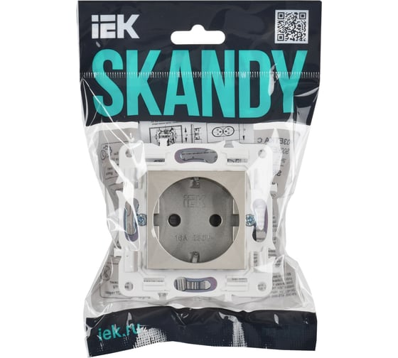 Розетка IEK SKANDY SK-R06Sh с заземляющим контактом, со шторками, без крышки, 16А, шампань SK-R14-16-1-K37