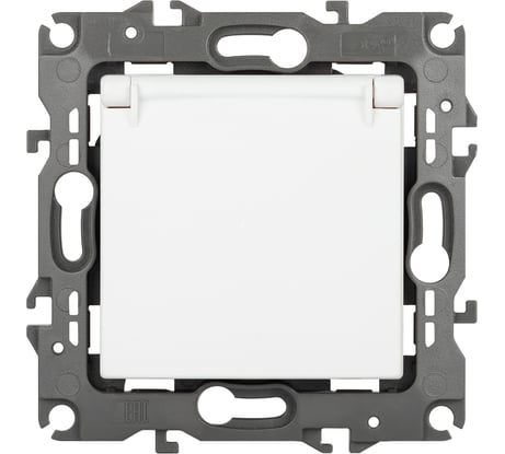 Розетка ЭРА Серия 12 12210301М , 2PE Schuko со шторками с крышкой, 16А250В, белый матовый Б0065675