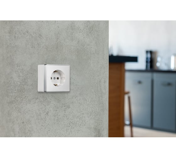 Розетка 1-местная Smartbuy 16А с заземлением белая Сириус SBE-07w-16-S1-Z