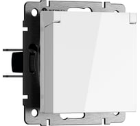 Розетка WERKEL влагозащищенная, с заземлением, с защитнной крышкой и шторками N (белый) a069588