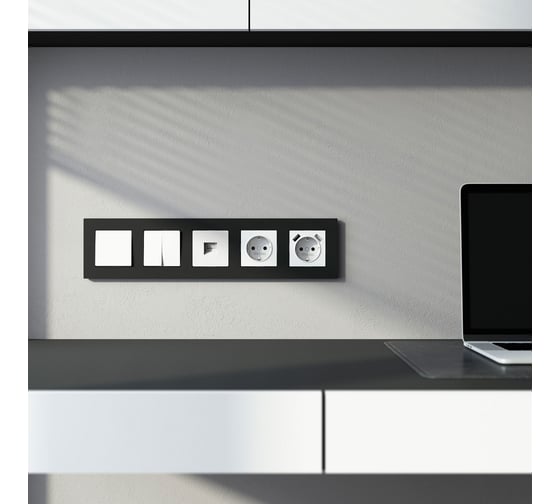 Рамка WERKEL на 5 постов Slab (черный софт) a067785