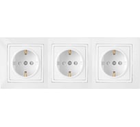 Розетка BYLECTRICA 3-местная СУ с заз.конт. со шторками на шинах, серия УЮТ, белый РС16-758