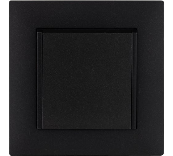 Розетка MAKEL с заземлением и крышкой СП KAREA RIZZ 16А IP20 черн. 88054029