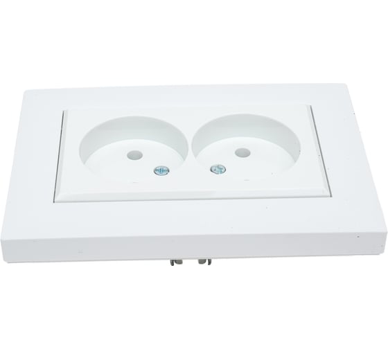 Розетка MAKEL 2-я б/з СП KAREA RIZZ 16А IP20 бел. 88001017