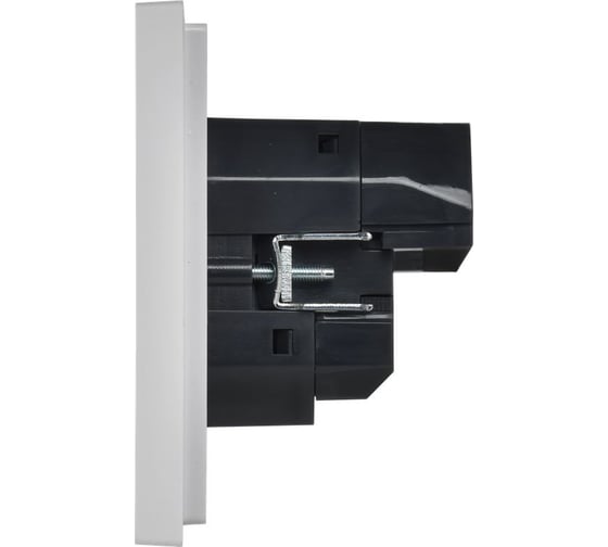 Розетка IEK FORTEPIANO з/к/ш в/к 16А USB A+C 18Вт FP247 белая FP-R14-16-U22-018-K01