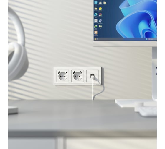 Розетка WERKEL с заземлением, шторками и usb тип a+c, белый матовый a069613