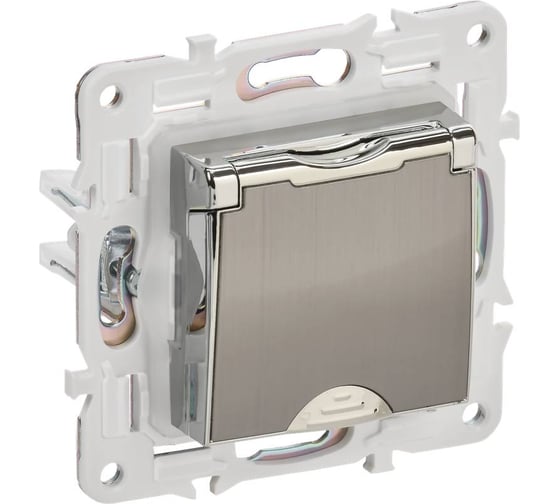 Розетка IEK SKANDY з/к/ш кр. 16А IP44 SK-R11N никель SK-R16-16-44-K50 1