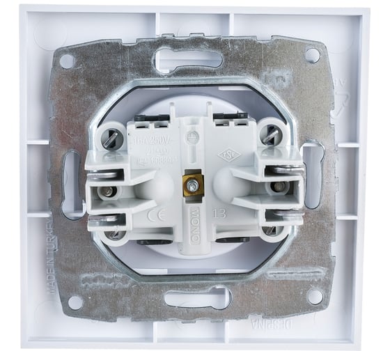 1-местная розетка MONO ELECTRIC без заземления белый 102-190022-116