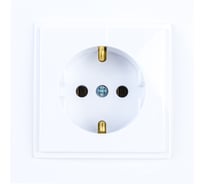 Розетка MONO ELECTRIC с заземлением DESPINA белый 102-190021-117
