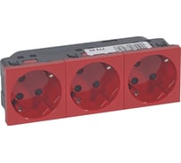 Розетка Legrand Mosaic 3х2К+З немецкий стдандарт с отверстиями под 45 градуса с блокировкой 77282