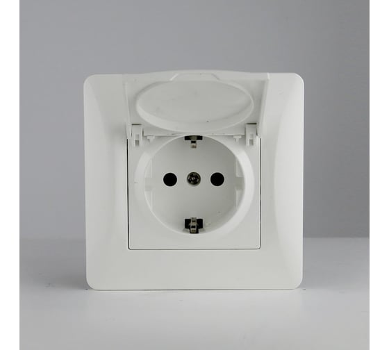 Розетка электрическая SPL 2К+З, с откидной крышкой, 16А, 220-250V, белый 205002