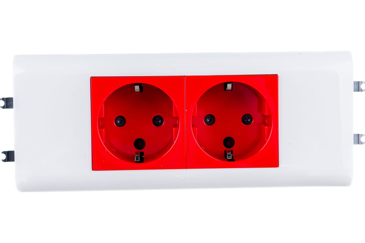 Розетка Legrand Mosaic DLP Кр.65 нем.стандарт 2*2К+З с блокировкой
