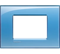 Рамка прямоугольная Legrand Livinglight 3 модуля, цвет голубой LNA4803AD