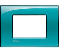 Рамка прямоугольная Legrand Livinglight 3 модуля, цвет зелёный LNA4803VD