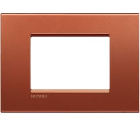 Рамка прямоугольная Legrand Livinglight 3 модуля, цвет красный шелк LNA4803RK