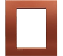Рамка прямоугольная Legrand Livinglight 3+3 модуля, цвет красный шелк LNA4826RK