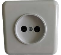 Розетка встраиваемая ООО Ливны-Электро одинарная АБС РС 10-008, квадратная белая в количестве 2 штук РСф 25