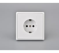 1-местная силовая розетка ALTECH ENCORE 1SW скрытого монтажа с заземлением и шторками белая в сборе 07433