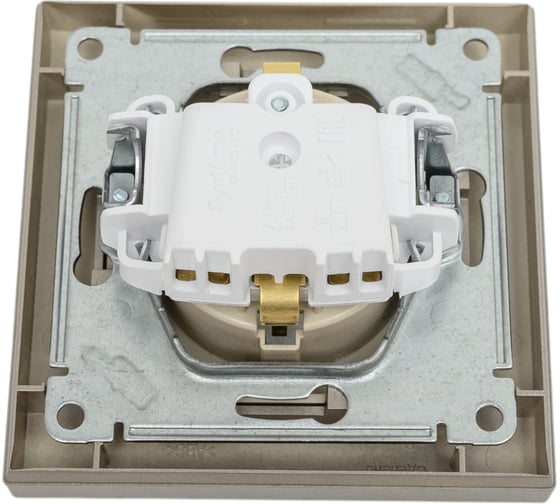 Розетка Systeme Electric AtlasDesign Шампань с/з со шторками, 16А, в сборе SE ATN000544