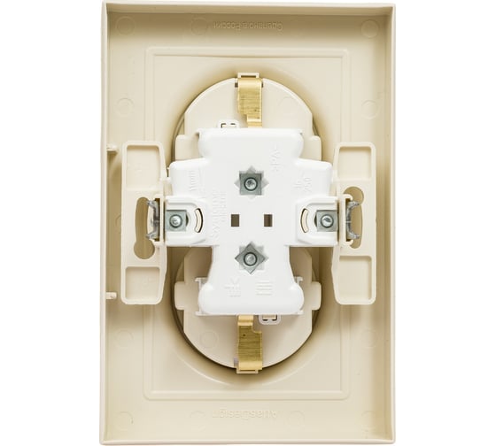 Розетка Systeme Electric AtlasDesign Беж с/з двойная, со шторками, 16А, в сборе SE ATN000226