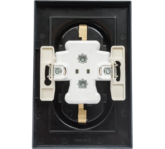 Розетка Systeme Electric AtlasDesign Изумруд с/з двойная, 16А, в сборе SE ATN000824