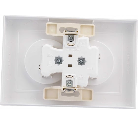 Розетка Systeme Electric AtlasDesign Бел б/з двойная, со шторками,16А, в сборе SE ATN000122