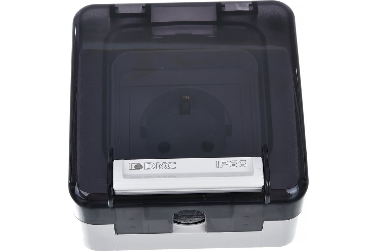 Розетка DKC скрытая установка IP66 с вставленной вилкой DIS1374407 ...