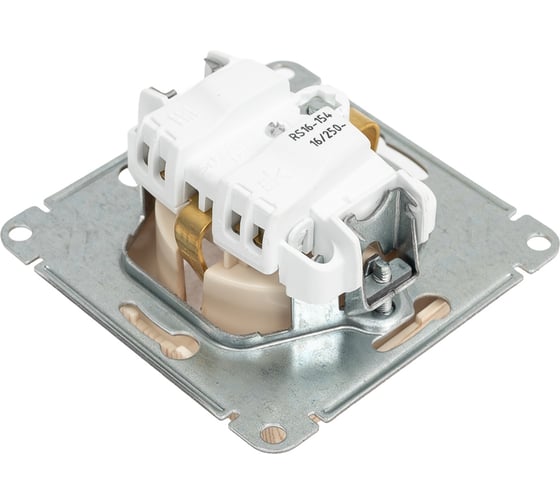 Розетка Systeme Electric Wessen 59 Сосна с заземлением, без шторок, 16А SE RS16-154-7-86