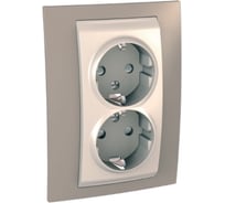 Розетка Systeme Electric Unica Хамелеон Коричневый 2-ая с заземлением, бежевая вставка SE MGU63.067.574