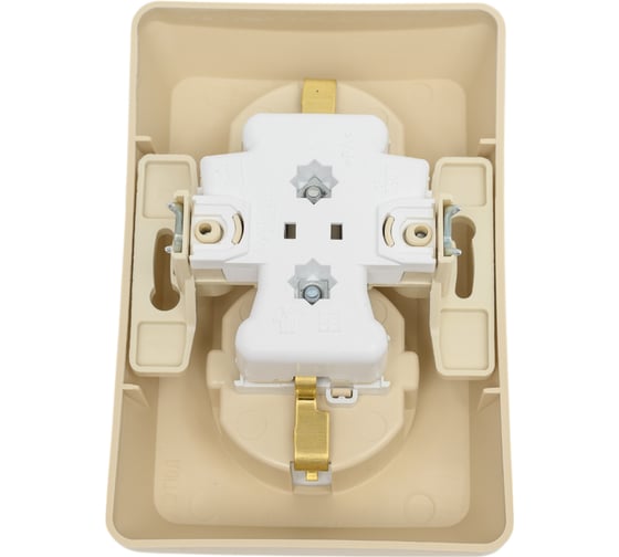 Розетка Systeme Electric Этюд Крем 2-ая с заземлением, со шторками 16А 250B SE PC16-108K