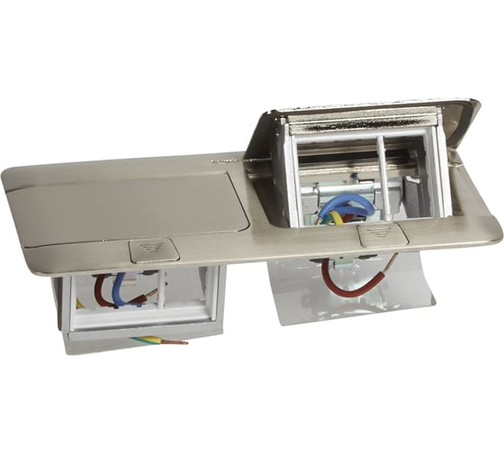 Выдвижной розеточный блок Legrand неукомплектованный - IP40 6 модулей нержавеющая сталь 054022