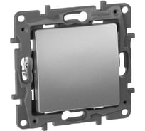 Переключатель IEK ETIKA 1-клавишный сх6 10АХ б/к алюминий 672405