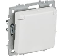 Розетка IEK BRITE с заземлением, с защитными шторками, с крышкой, 16А, IP20 РСбш10-3-БрАБ арктический белый BR-R16-16-K91