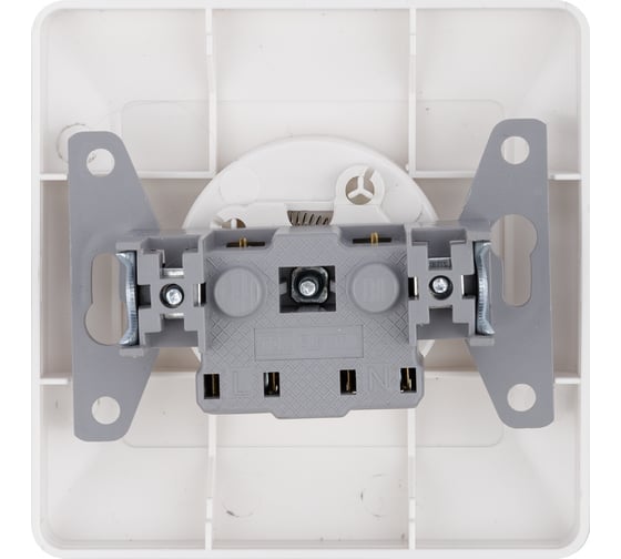 Розетка TDM ELECTRIC 2П с защитными шторками 10А 250В белая Ильмень SQ1823-0013