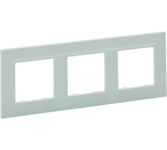 Рамка Legrand STRUCTURA 3-местная, голубой 764125