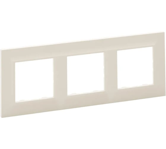 Рамка Legrand STRUCTURA 3-местная, слоновая кость 764121