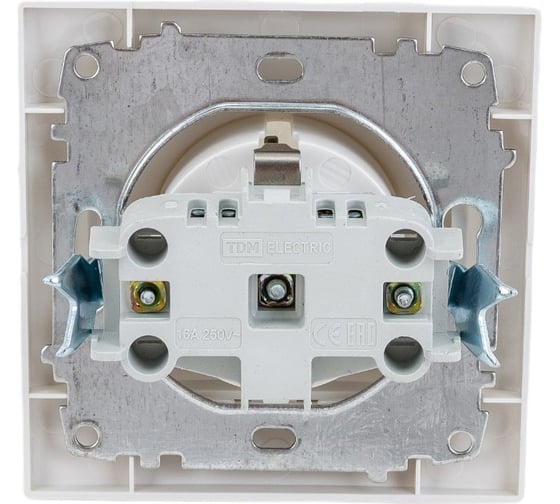 Розетка TDM ELECTRIC 2П+З с защ. шт. 16А 250В белая Таймыр пром. упак., бакелит. основание AQ1814-0516